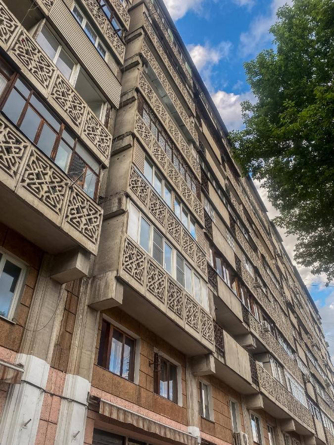 Золотой Квадрат 60 Кв2 Apartman Almati Kültér fotó