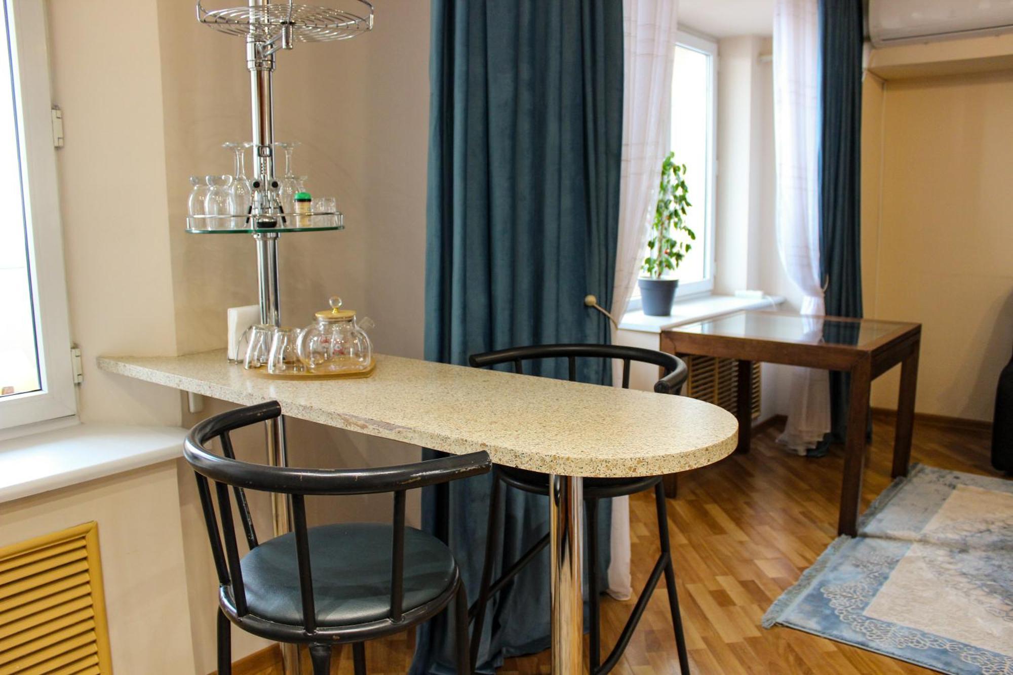 Золотой Квадрат 60 Кв2 Apartman Almati Kültér fotó